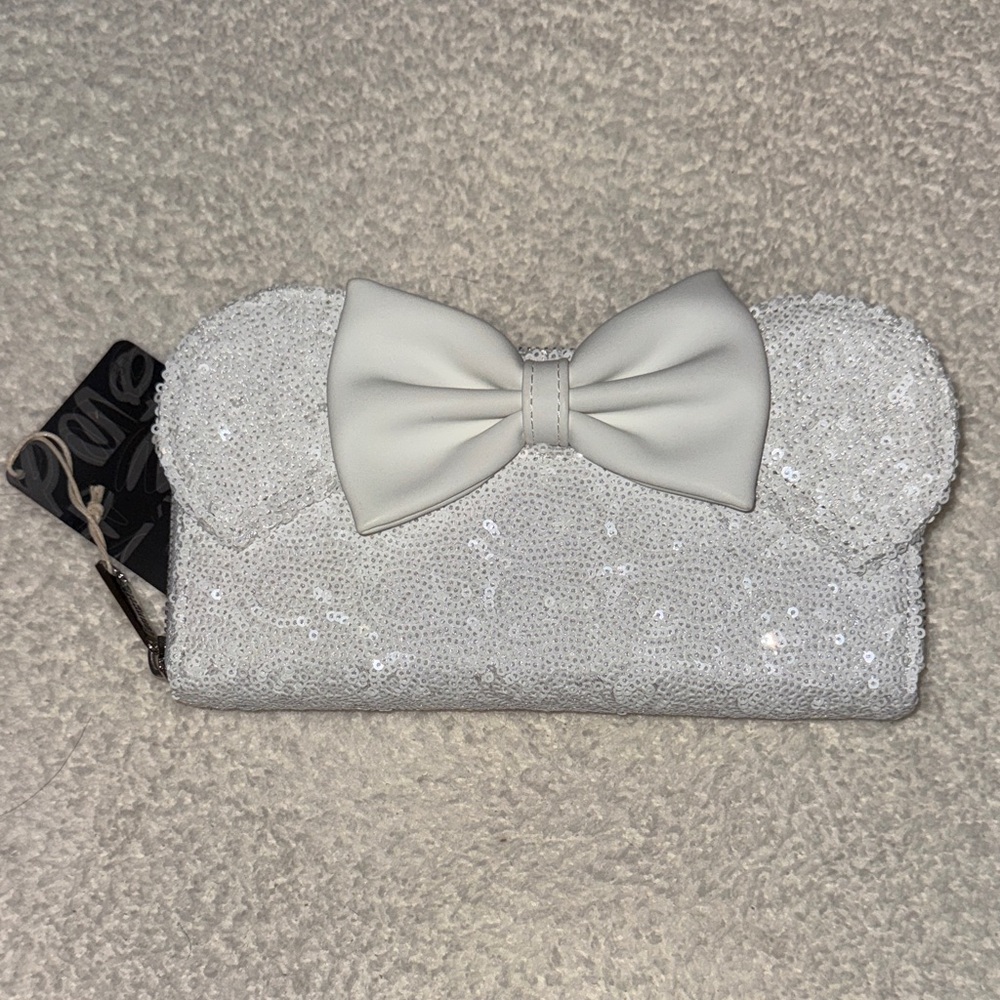 Loungefly Minnie Wedding Wallet